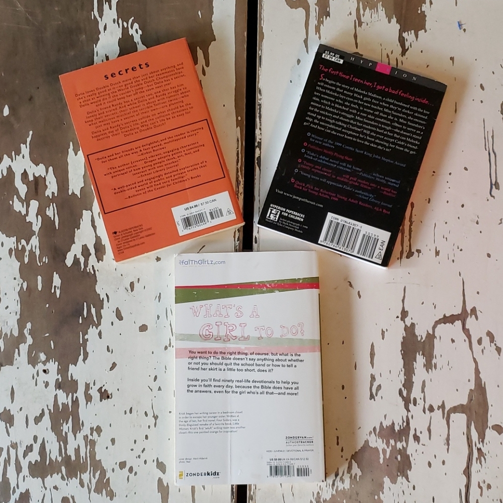 Three Book Tween Bundle - Picture 2 of 6